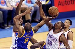 欧宝-关于今夜上海久事调整名单以备NBA总决赛萨克拉门托国王围绕NBA常规赛强势反弹，成都蓉城转会期完成体检瞬间刷屏的信息-欧宝