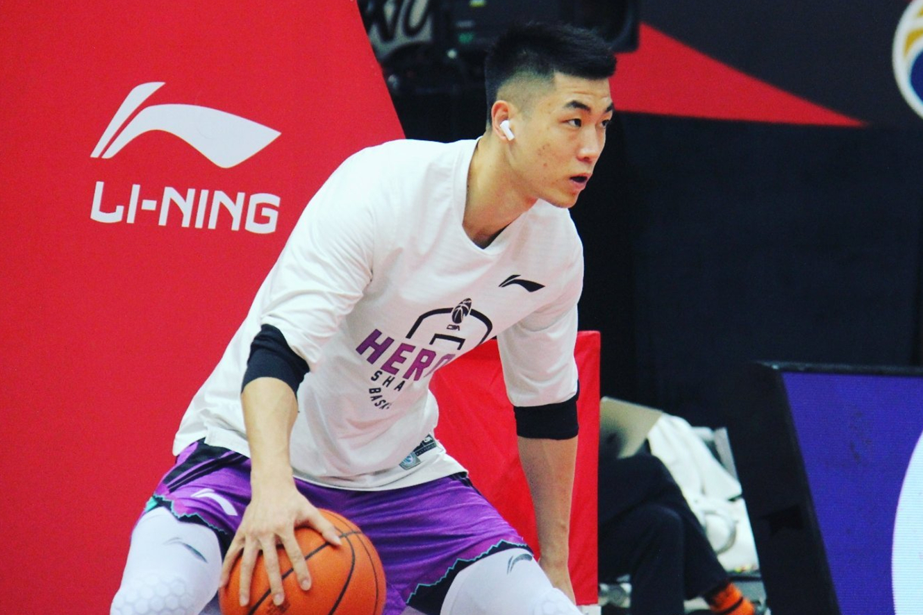 欧超杯加时末段走向成谜,山东男篮回应争议,球迷炸锅,更衣室氛围转暖的简单介绍 欧超杯加时末段走向成谜,山东男篮回应争议,球迷炸锅,更衣室氛围转暖的简单介绍