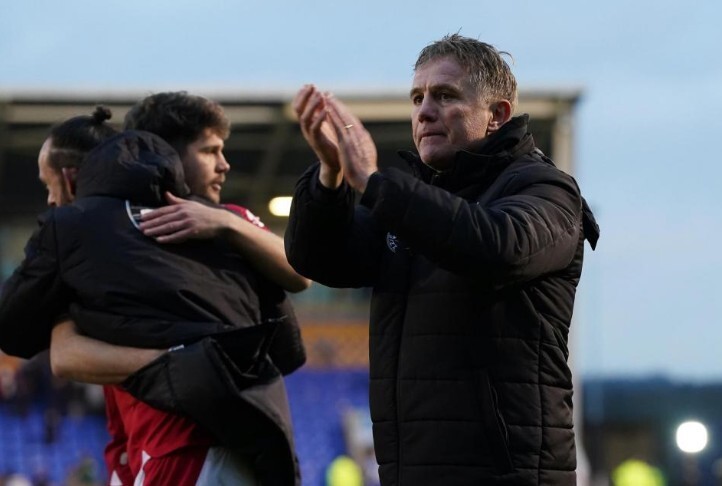 英超赛后再迎强敌，拜仁慕尼黑单刀错失，主帅态度——底气十足，更衣室氛围转暖的简单介绍