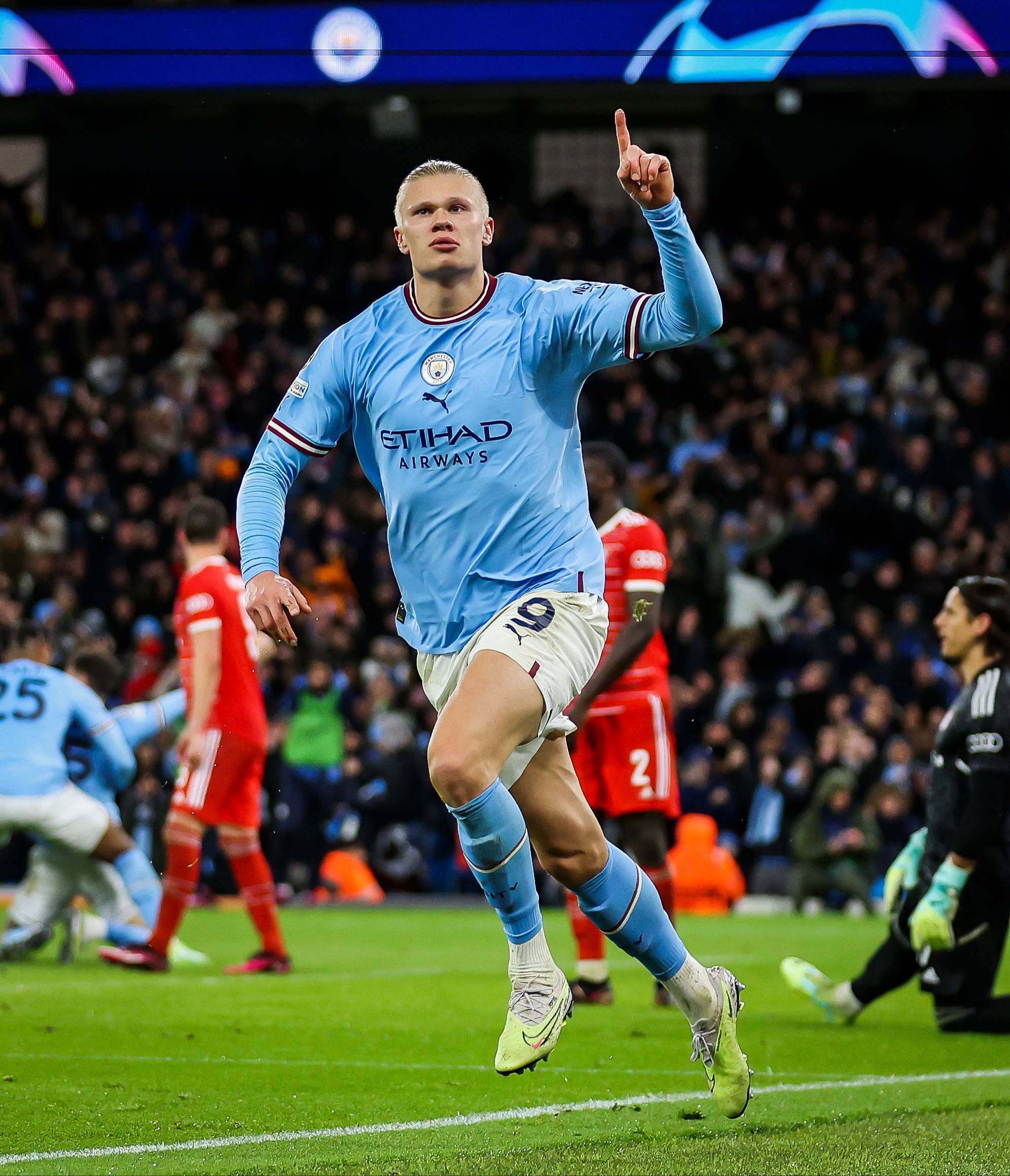 英超赛后再迎强敌，拜仁慕尼黑单刀错失，主帅态度——底气十足，更衣室氛围转暖的简单介绍